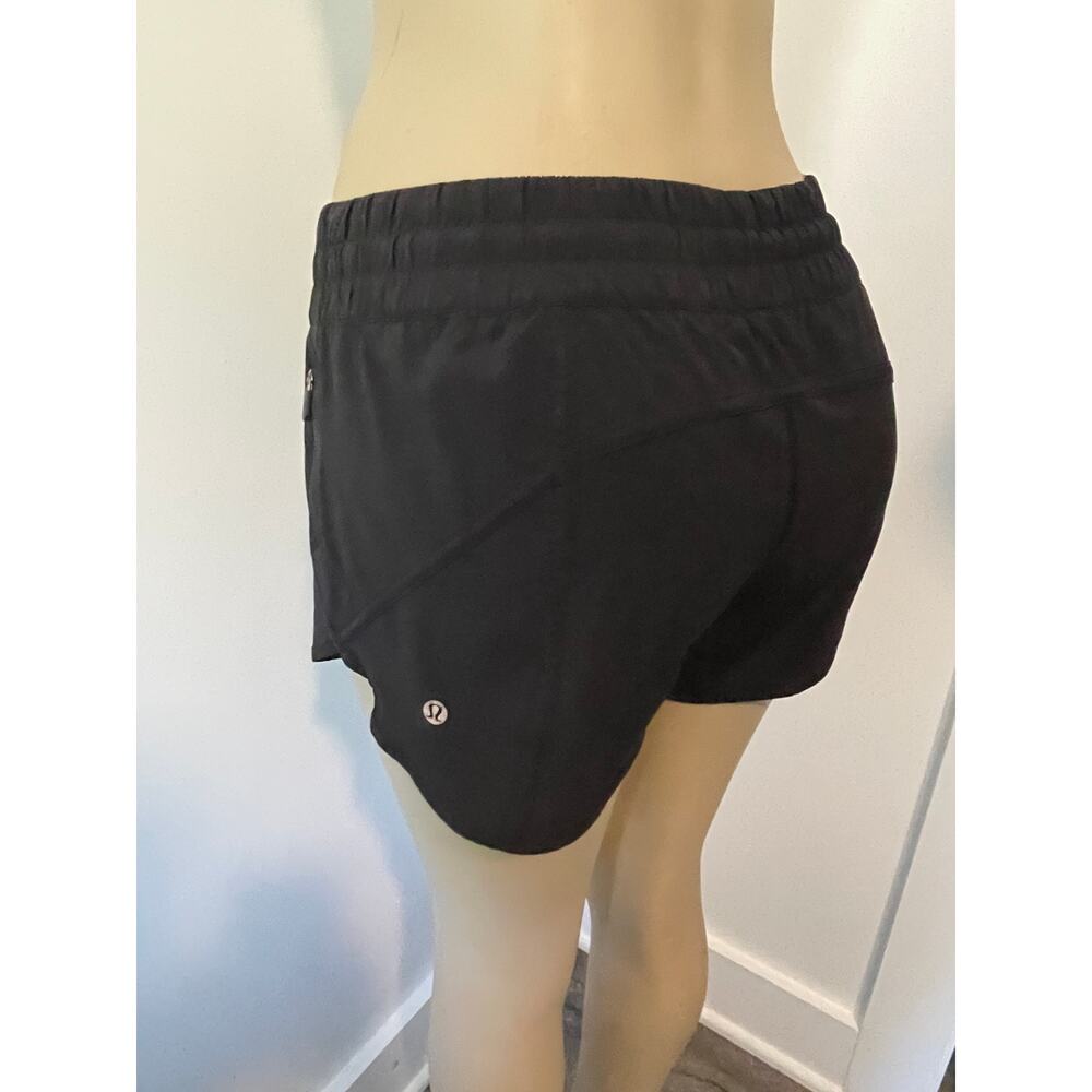 Lululemon Tracker Shorts V 4" Black Size 8 - Picture 5 of 7